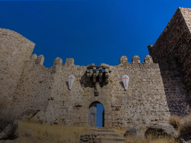 Castillo de Burguillos del Cerro